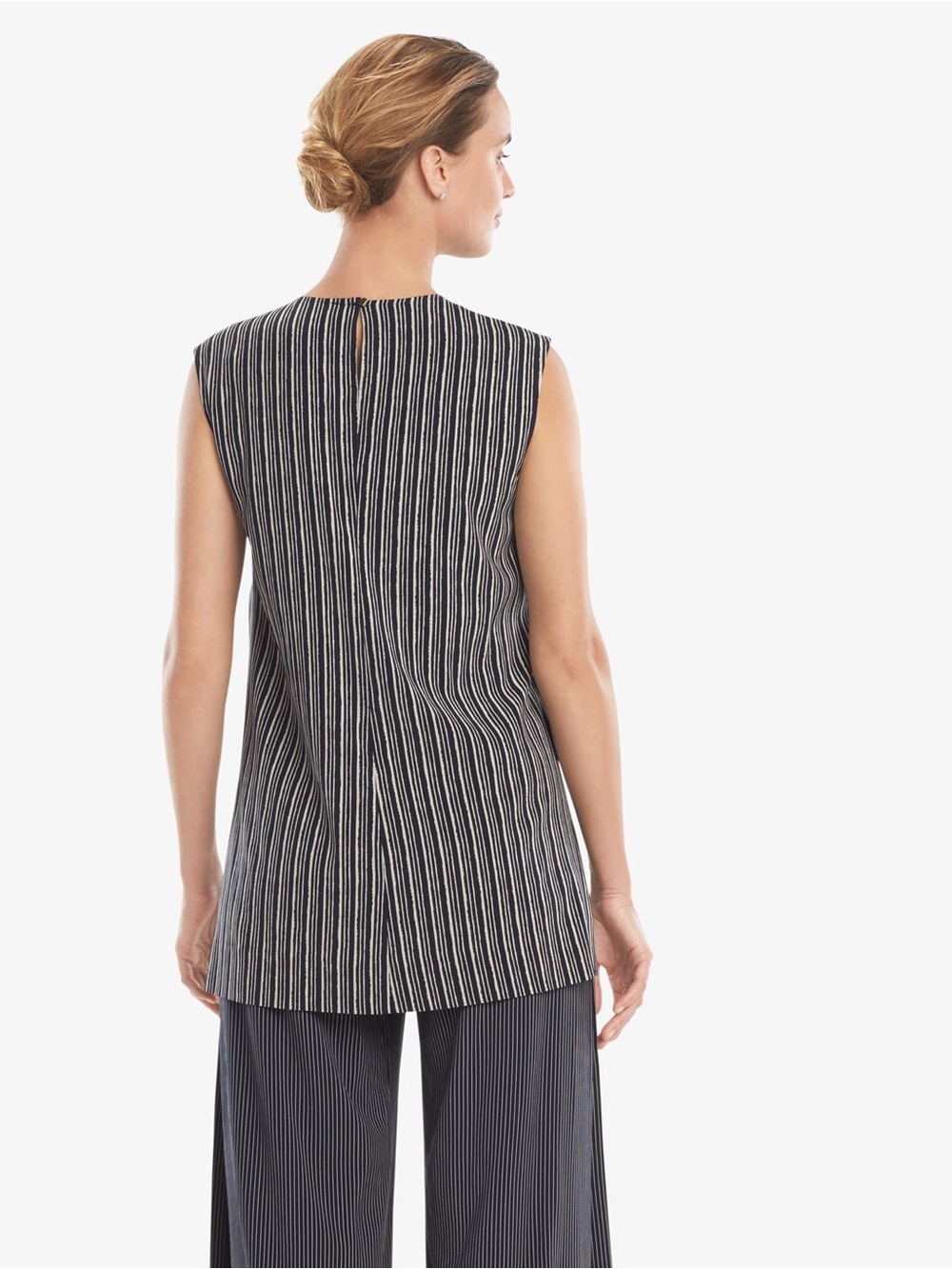 MM LAFLEUR The Nell Top—Thick Stripe Sleeveless Tunic Tank Size Medium Navy - Picture 2 of 10